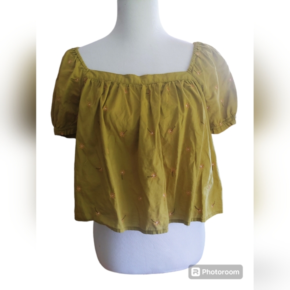 Arizona Jean Company Tops - 5/$25 Green Puff Sleeve Floral Embroidered Short Sleeve Cottagecore Top